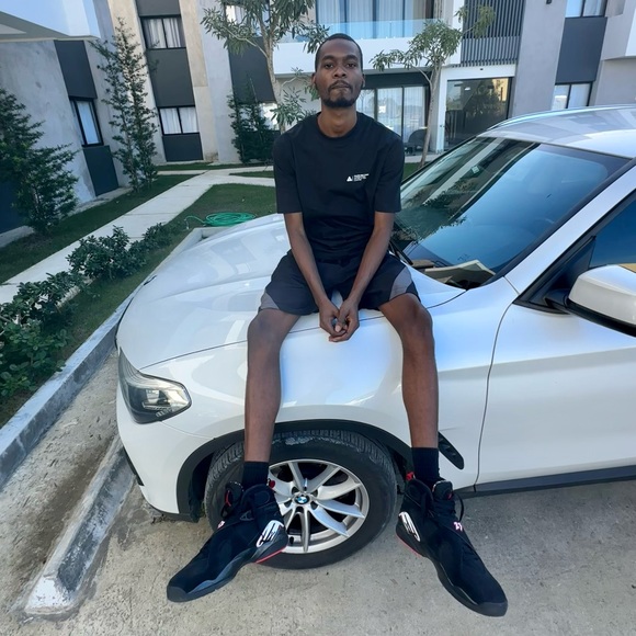 Meet your Posher, Marquise - Picture 1 of 1